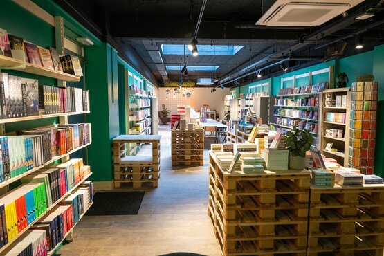 New shop Standaard Boekhandel