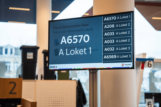 Digital signage linked to the Qmatic ticketing system